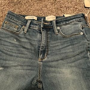 Universal Thread Jeans